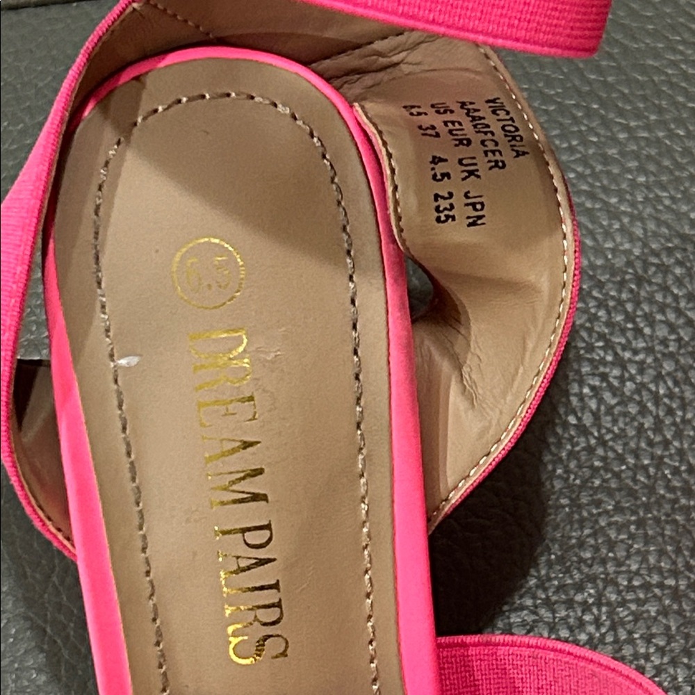 Dream Pairs Fuchsia Strappy Sandals size 6.5 GUC - Picture 4 of 6